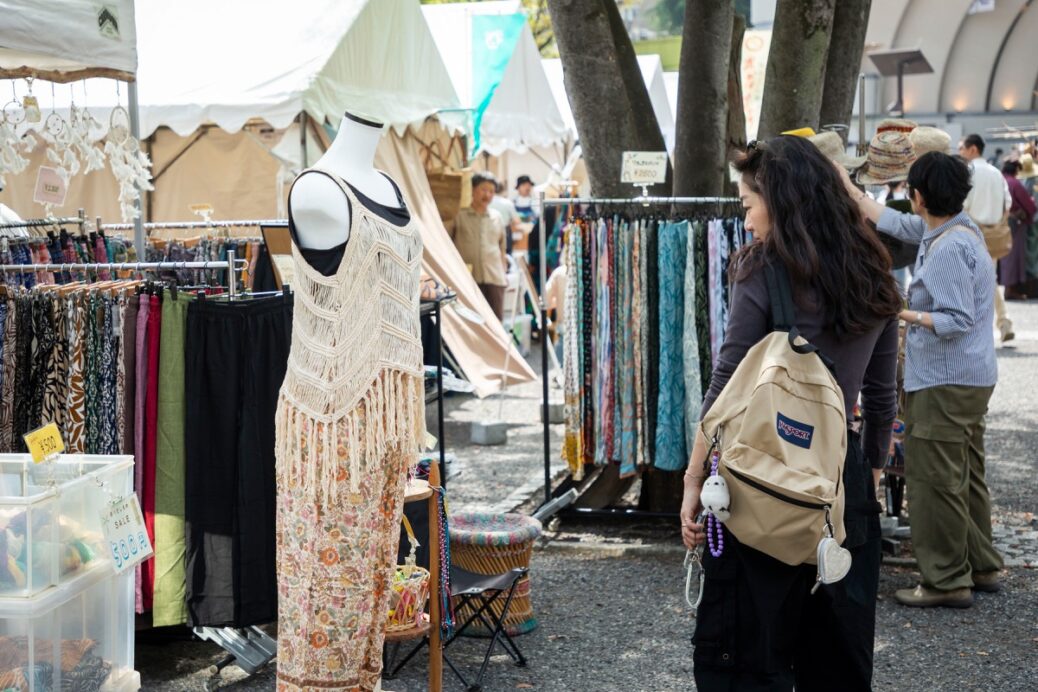【2026年4月19日終了】アースガーデン春の出店一覧 ライブ優先か マーケット優先か 代々木公園での回り方記録の公式画像